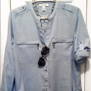 CALVIN KLEIN BUTTON UP TOP